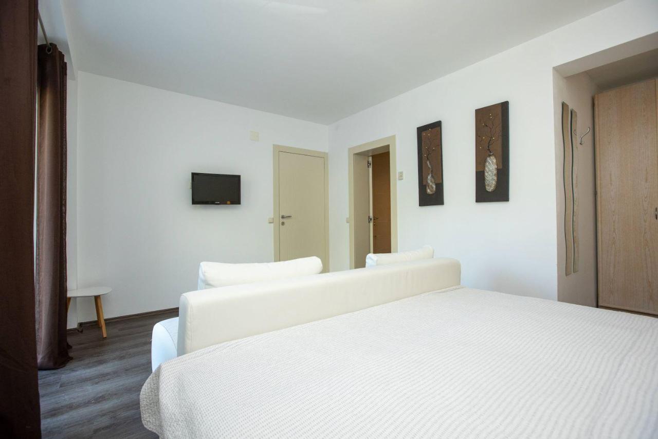 Apartments Mosor Omiš Kültér fotó