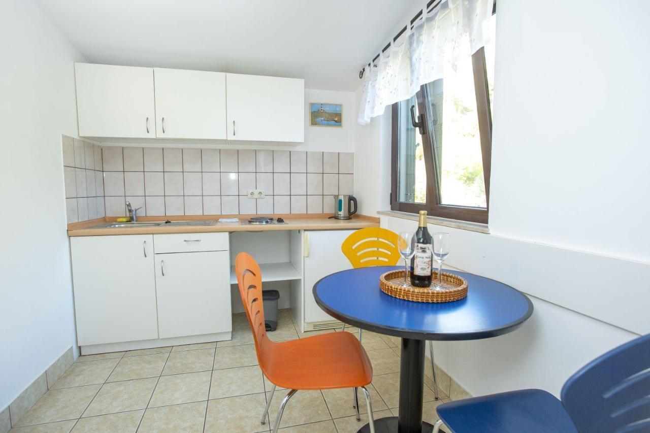 Apartments Mosor Omiš Kültér fotó
