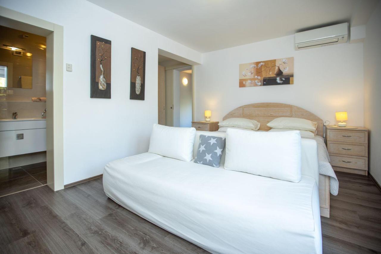 Apartments Mosor Omiš Kültér fotó